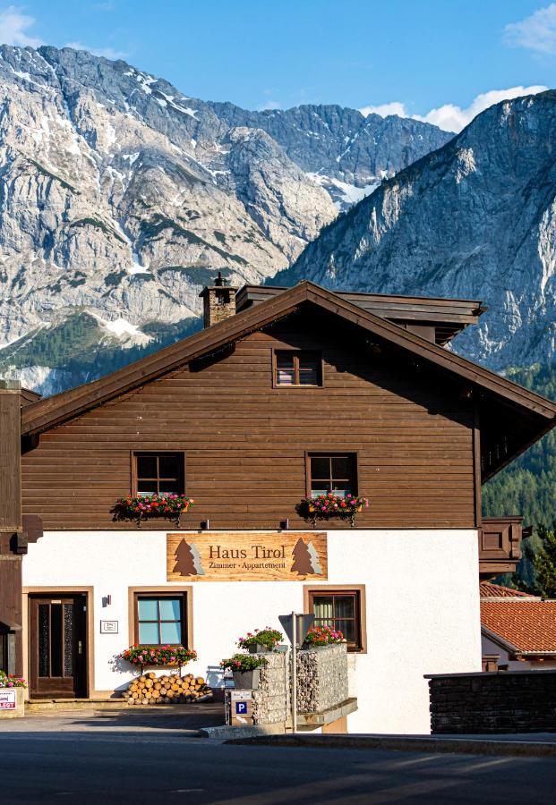 Haus Tirol Ehrwald Hotel Exterior foto
